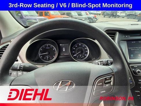 Used 2018 Hyundai Santa Fe SE AWD/4WD image 14