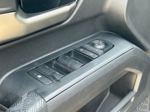 Certified 2024 Toyota Tacoma TRD Off-Road AWD/4WD image 23