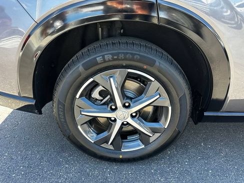 Used 2024 Honda HR-V EX-L image 11