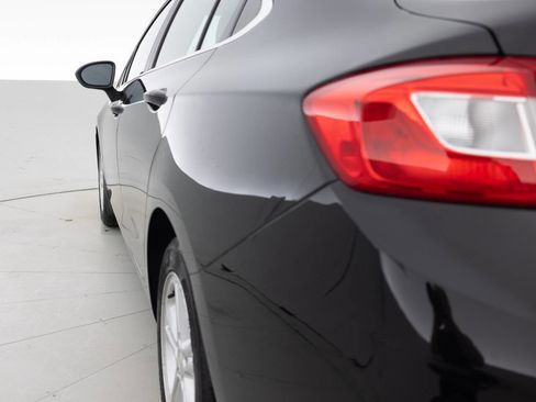 Used 2016 Chevrolet Cruze LT FWD image 13
