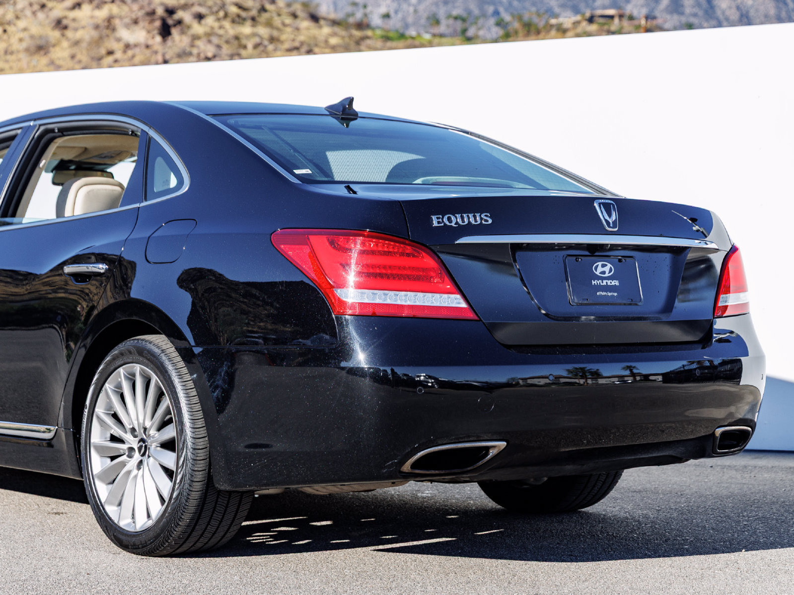 Used 2016 Hyundai Equus Ultimate RWD image 8
