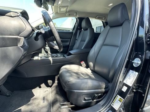 Used 2023 MAZDA CX-30 AWD 2.5 S w/ Preferred Package image 3