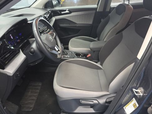 Used 2024 Volkswagen Taos S FWD image 18
