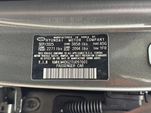 Used 2026 Hyundai Elantra Sport FWD image 30