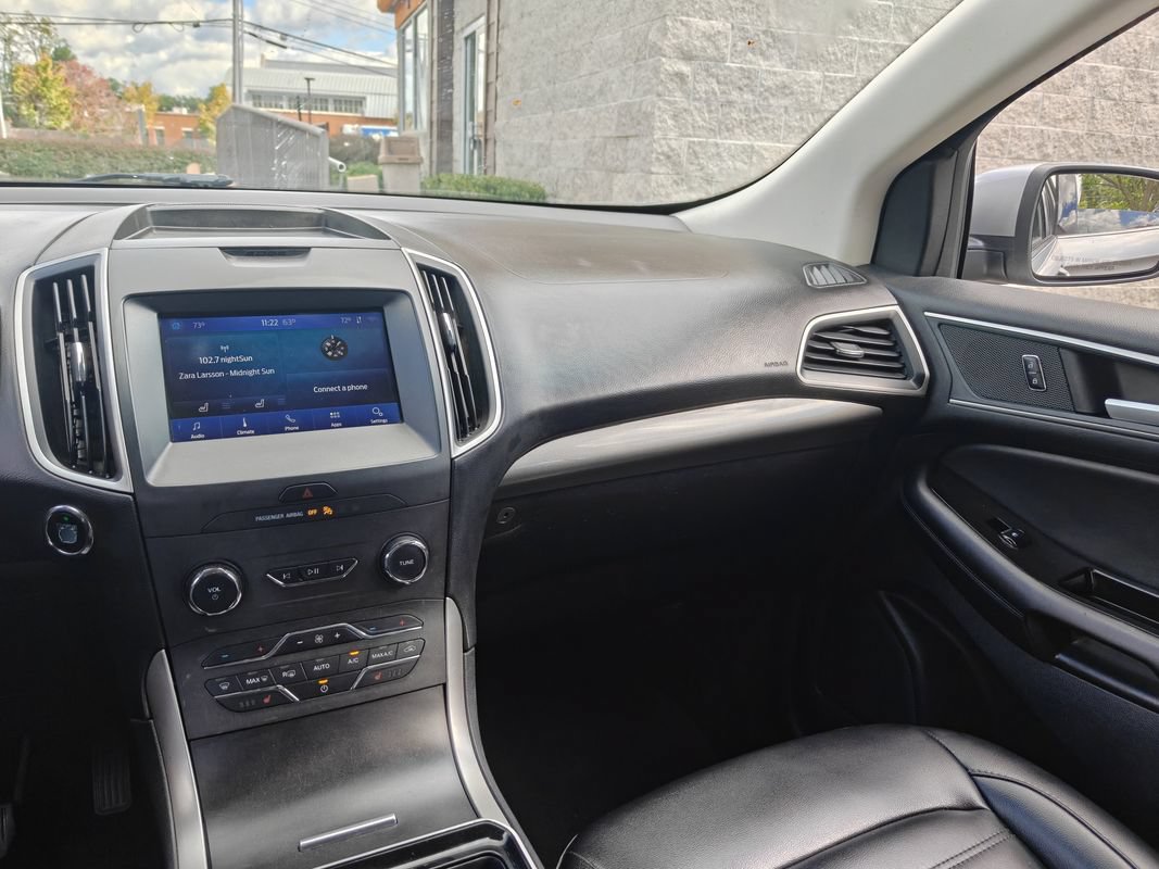 Used 2020 Ford Edge SEL FWD image 19