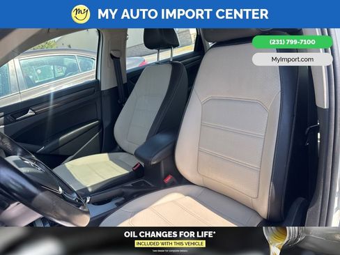 Used 2020 Volkswagen Passat 2.0T R-Line FWD image 14