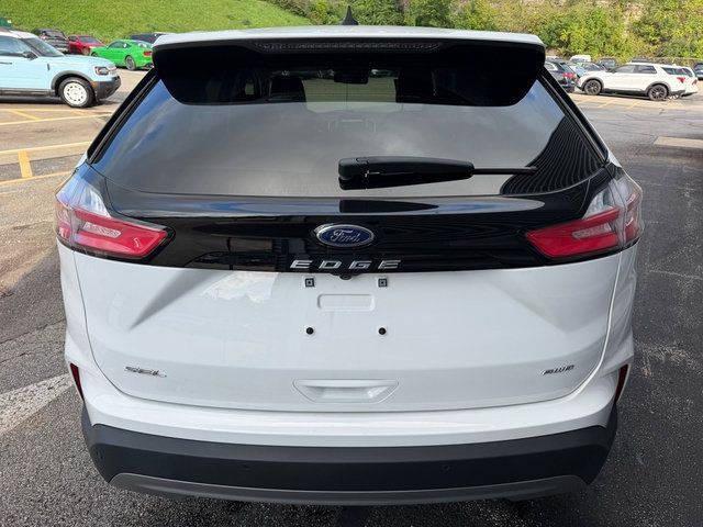 Used 2024 Ford Edge SEL w/ Convenience Package AWD/4WD image 6