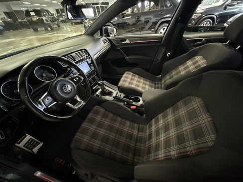 Used 2018 Volkswagen GTI S FWD image 14