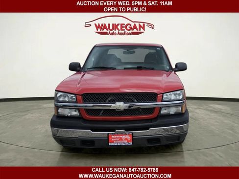 Used 2005 Chevrolet Silverado 1500 LS w/ Light Duty Power Package image 2