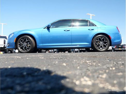 Used 2023 Chrysler 300 Touring L w/ Popular Equipment Group AWD/4WD image 16