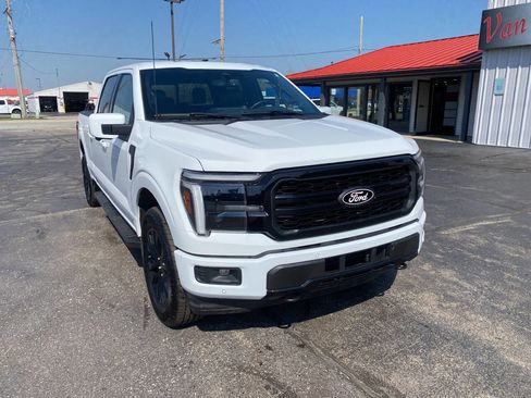 Used 2025 Ford F150 Lariat w/ FX4 Off-Road Package AWD/4WD image 3