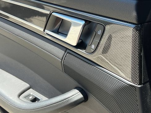 Certified 2023 Porsche Panamera 4 Platinum Edition AWD/4WD image 35