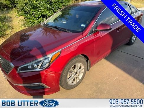 Used 2015 Hyundai Sonata SE FWD image 4