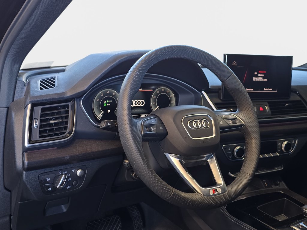Used 2024 Audi Q5 e Prestige w/ Prestige Package AWD/4WD image 17