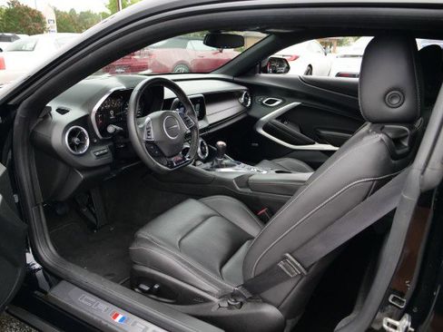 Used 2018 Chevrolet Camaro SS image 26