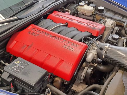 Used 2006 Chevrolet Corvette Z06 w/ Preferred Equipment Group image 31