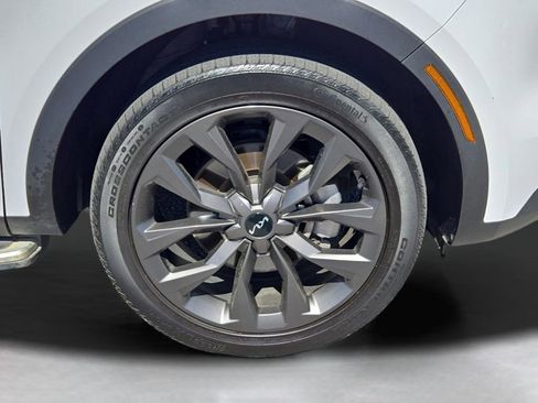 Certified 2023 Kia Sorento SX Prestige image 6