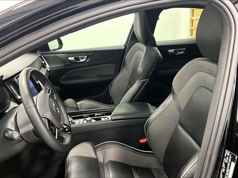 Used 2024 Volvo S60 B5 Plus w/ Protection Package Premier image 33