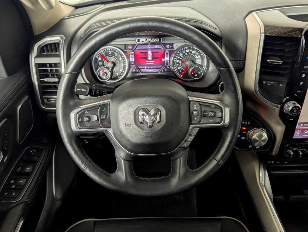 Used 2019 RAM 1500 Laramie AWD/4WD image 17