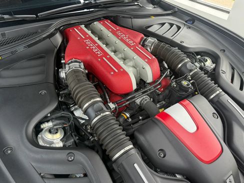 Used 2012 Ferrari FF AWD/4WD image 78