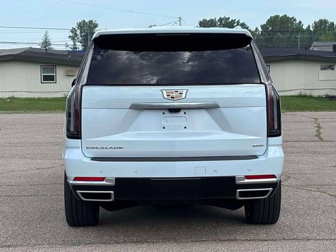 Used 2026 Cadillac Escalade ESV Luxury w/ Touring Package AWD/4WD image 37