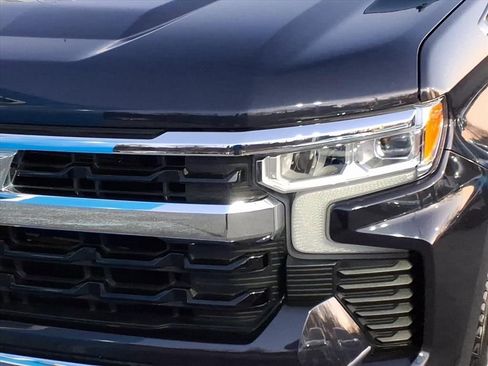 Used 2023 Chevrolet Silverado 1500 LT image 9