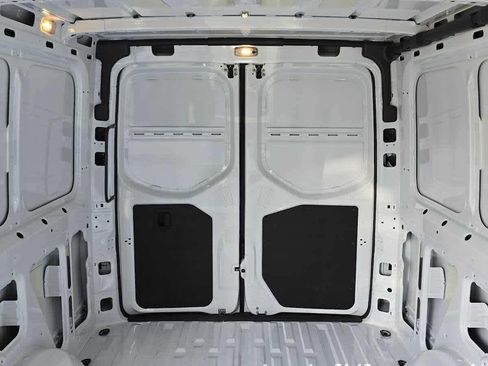 Used 2025 Mercedes-Benz Sprinter 2500 image 16