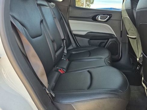 Used 2024 Jeep Compass Limited image 31