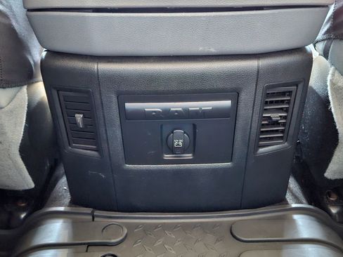 Used 2017 RAM 1500 Big Horn image 26