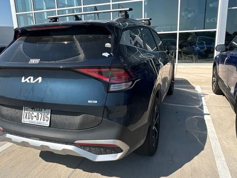 Certified 2025 Kia Sportage EX AWD/4WD image 6