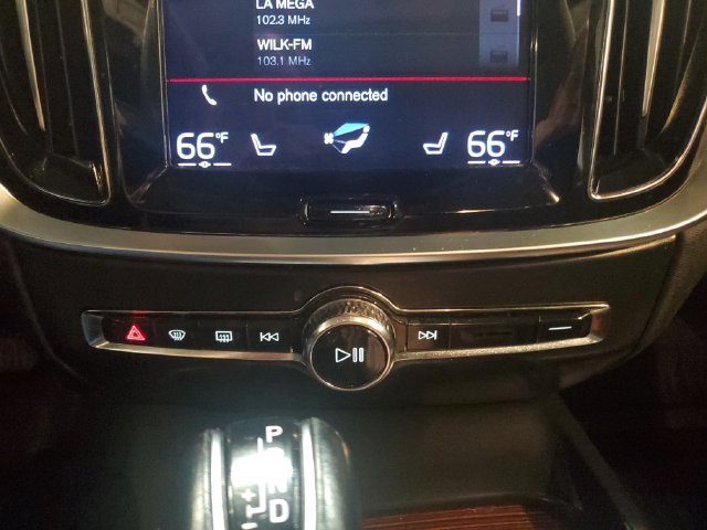 Used 2021 Volvo S60 T5 Momentum w/ Climate Package FWD image 20
