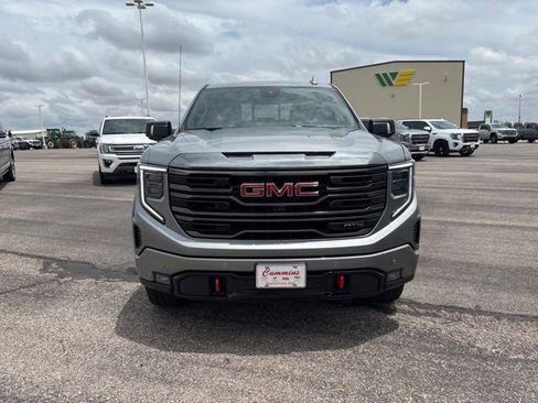 Used 2023 GMC Sierra 1500 AT4 w/ AT4 Premium Package AWD/4WD image 2