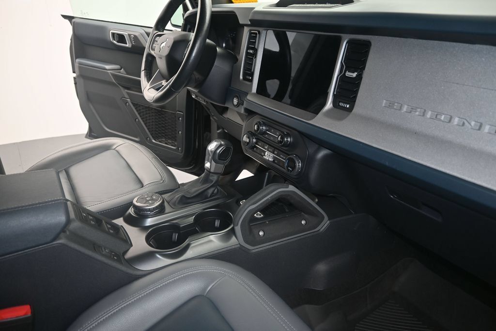 Used 2024 Ford Bronco Outer Banks AWD/4WD image 13