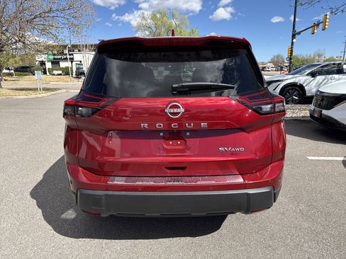 Certified 2024 Nissan Rogue SV image 8