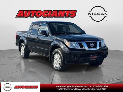 Used 2019 Nissan Frontier SV image 1
