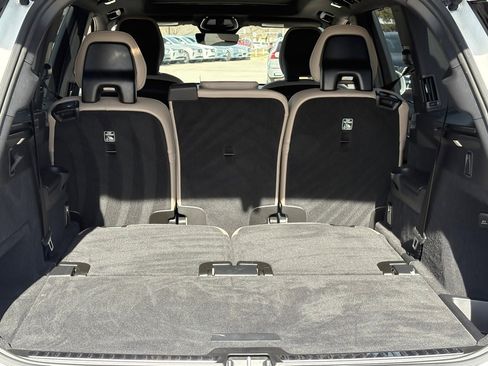 New 2026 Volvo XC90 B6 Ultra w/ Protection Package image 38