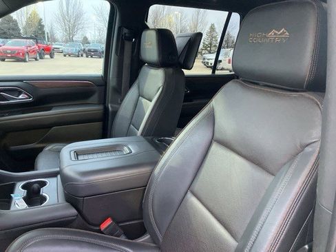 Used 2023 Chevrolet Tahoe High Country image 12