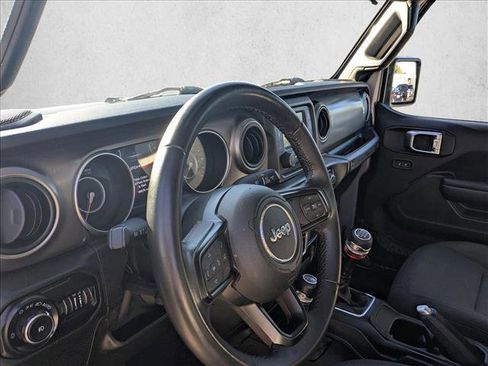 Used 2018 Jeep Wrangler Unlimited Sport S image 10