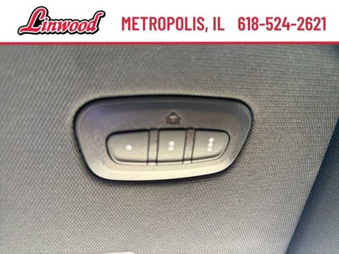 Used 2025 RAM 1500 Laramie w/ Night Edition image 36