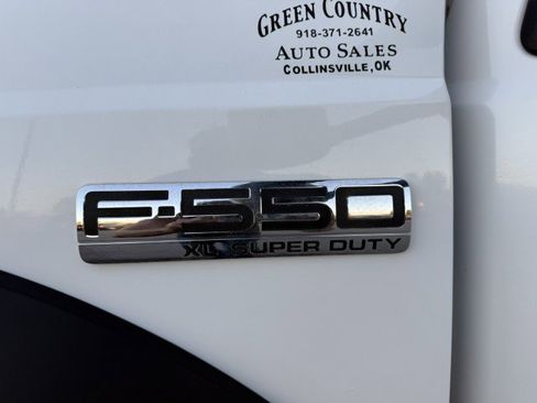 Used 2007 Ford F550 2WD Regular Cab Super Duty image 22