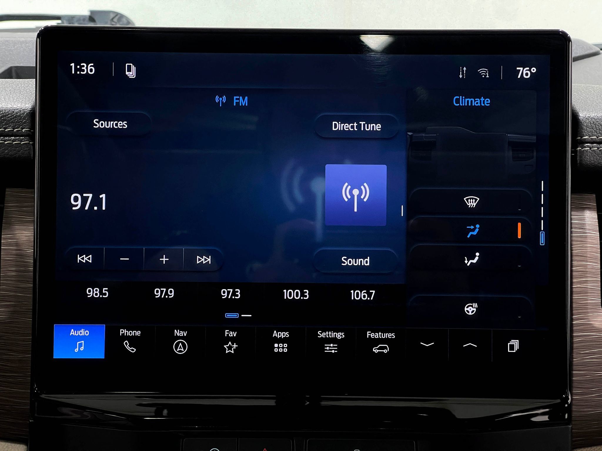 Used 2024 Ford Expedition Limited AWD/4WD image 24