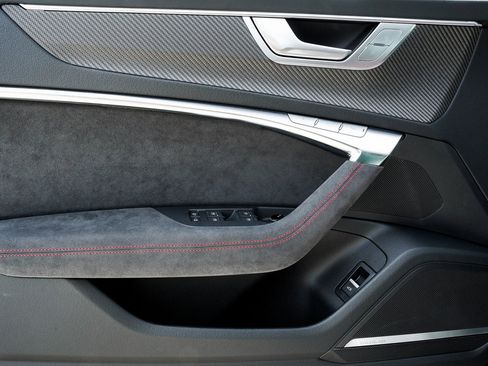 New 2025 Audi RS 7 Performance image 23