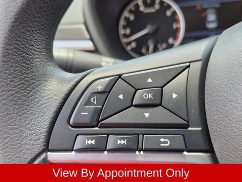 Used 2025 Nissan Altima 2.5 SV FWD image 20