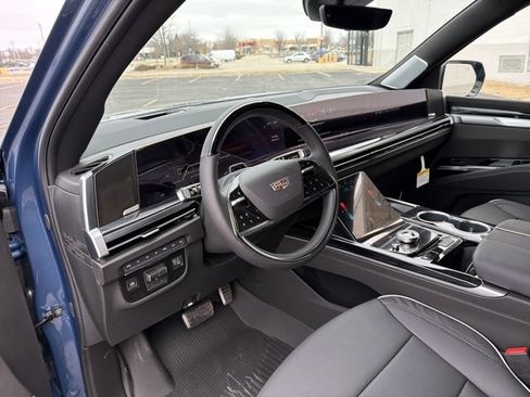 New 2026 Cadillac Escalade ESV Sport w/ Touring Package image 11