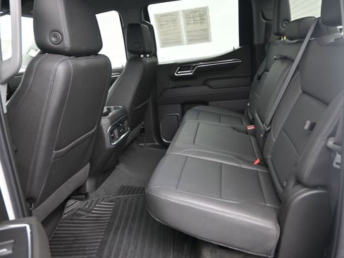 Used 2022 Chevrolet Silverado 1500 LTZ w/ Z71 Off-Road Package image 11