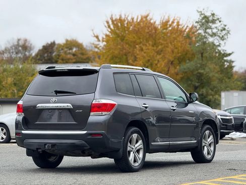 Used 2013 Toyota Highlander Limited image 5