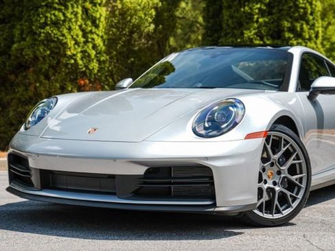 Used 2025 Porsche 911 Carrera RWD image 2