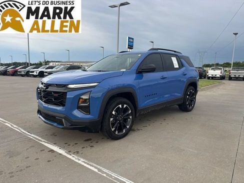 Used 2025 Chevrolet Equinox RS AWD/4WD image 2