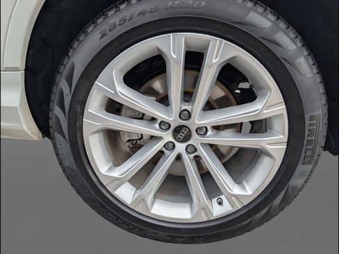 Used 2025 Audi Q7 3.0T Premium Plus AWD/4WD image 25