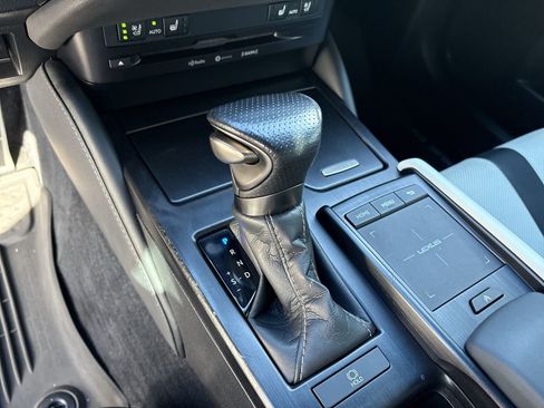 Used 2022 Lexus ES 350 F Sport image 17